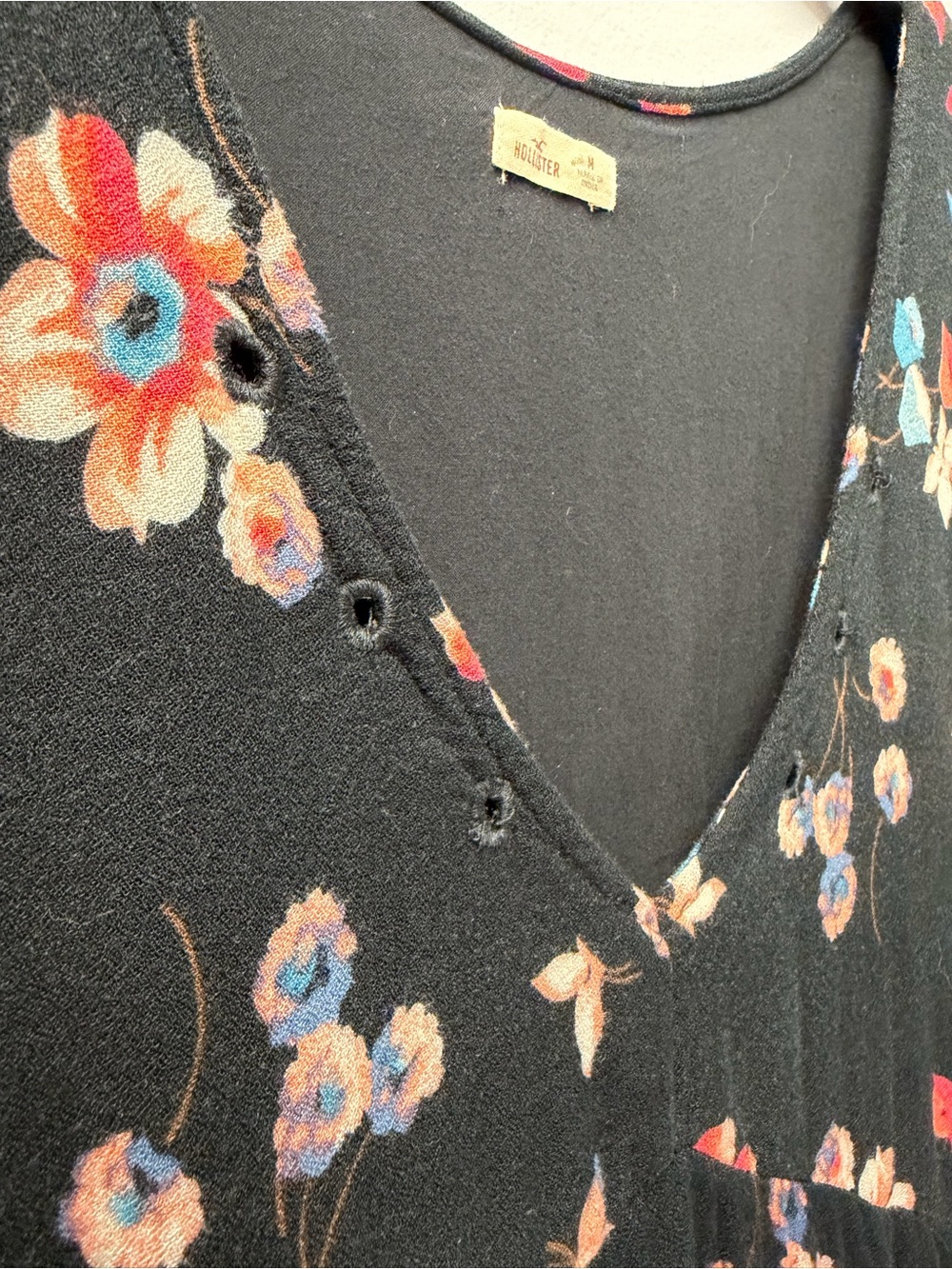 Hollister Black Mini Dress with Red and Blue Flower Accents Size Medium - Picture 4 of 7